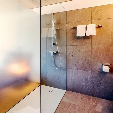 ホテル Krone ドルンビルン